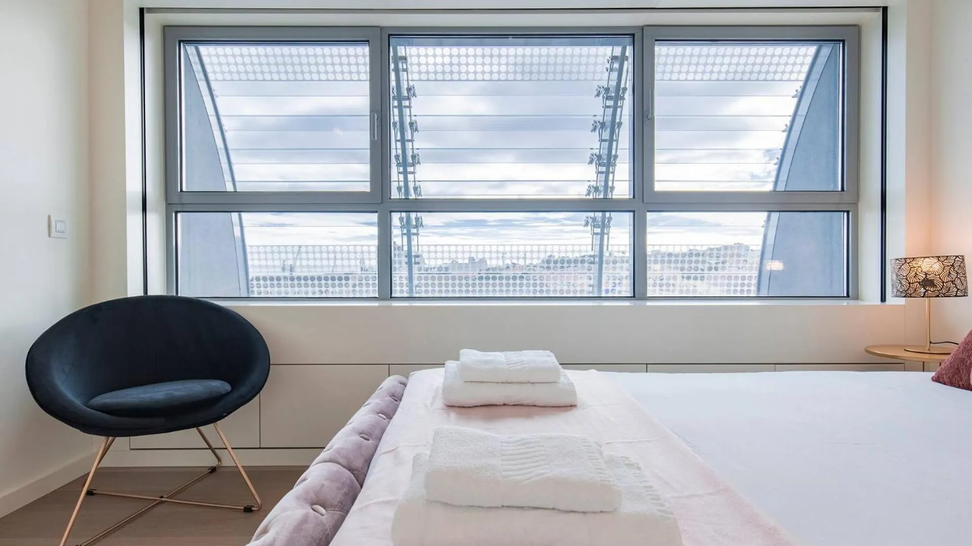 Prata Riverside XIV By Innkeeper Lisbon Apartment